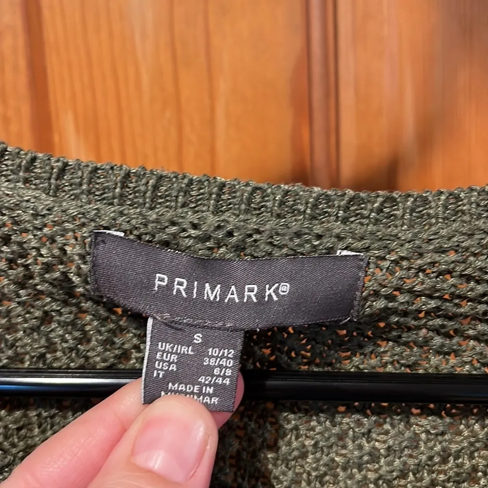 Primark green crew neck  knit sweater size small (6/8). - Image 2