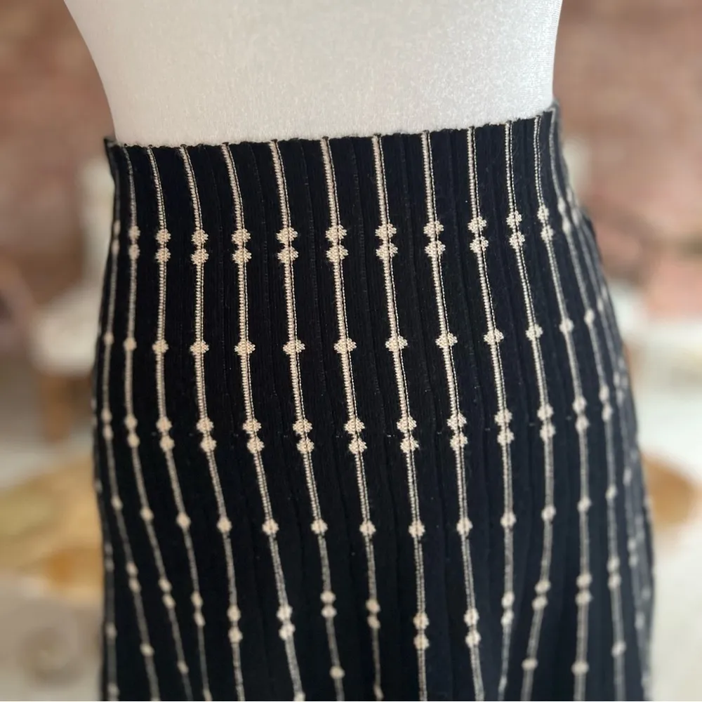 NWT Max Studio Skirt Knit Black A-line Above the Knee High Waist Office Preppy M - Image 3