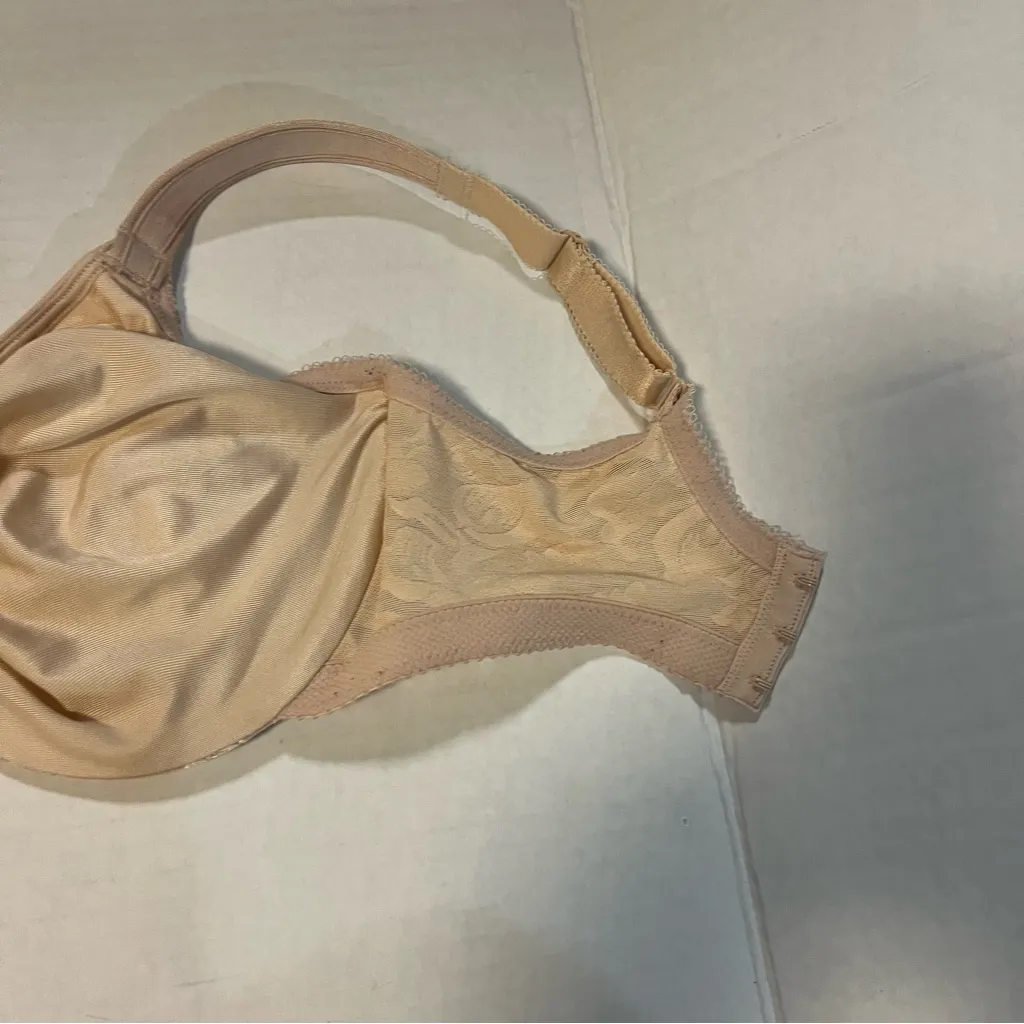 Wacoal Bra Awareness Underwire Bra Style 85567 in Sand Sz 36DD EUC - Image 9