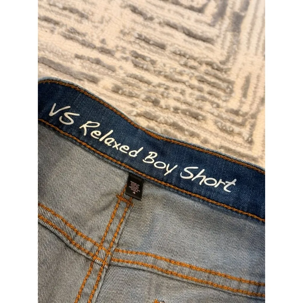 NEW Victoria's Secret women's size 4 blue denim "Relaxed Boy short" jeans - Image 2