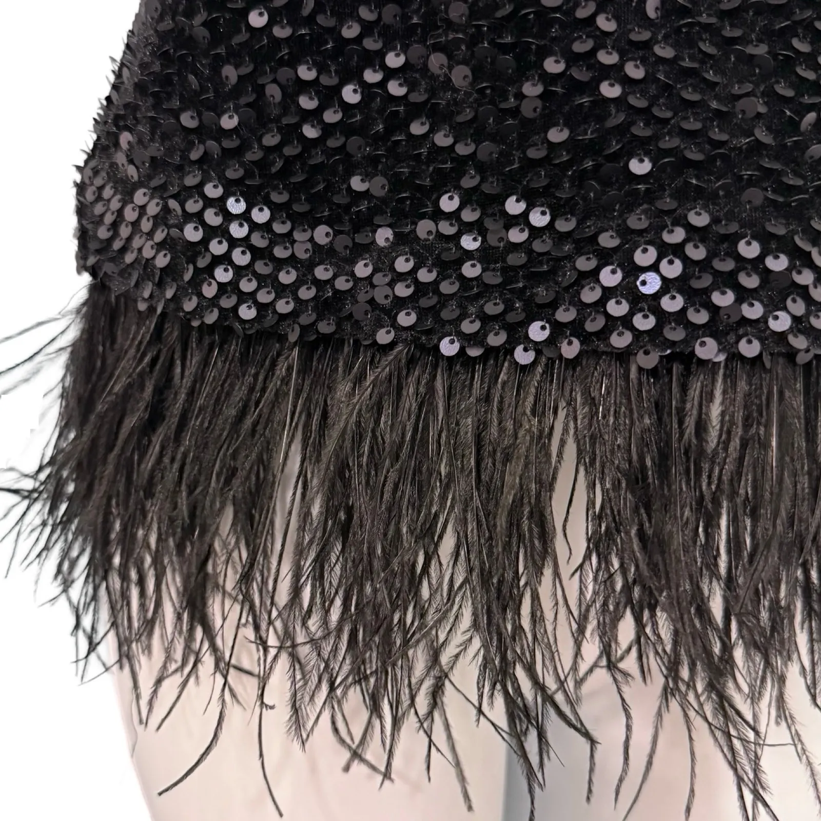 Ann Taylor Black Sequin Short Sleeve Feather Trim Round Neck Shirt Top Size XS - Image 6