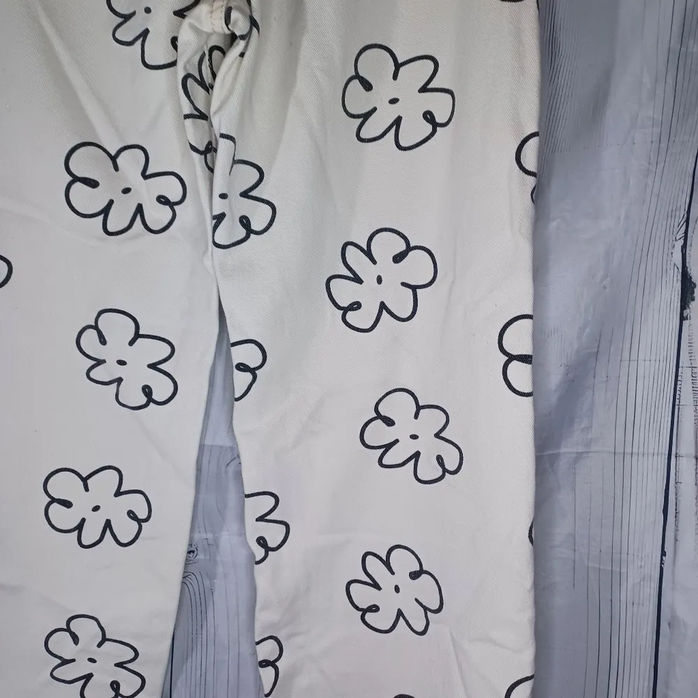 Floral Print Off White Jeans Size 25 - Image 11