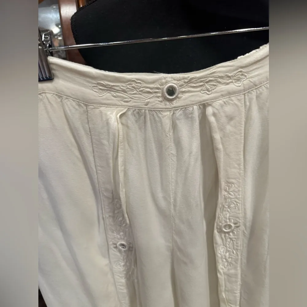 Bohemian White Embroidered Pants with Mirror Decor Size 2 Size L - Image 4