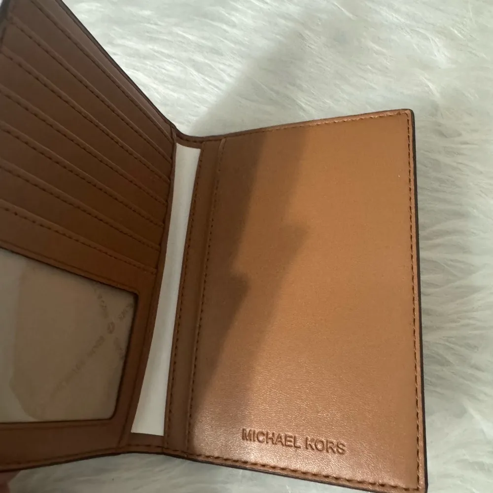 jet set passport wallet - Image 5