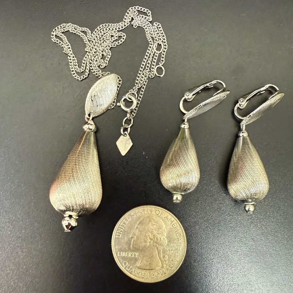 Vintage SARAH COVENTRY Brushed Silver - Image 3