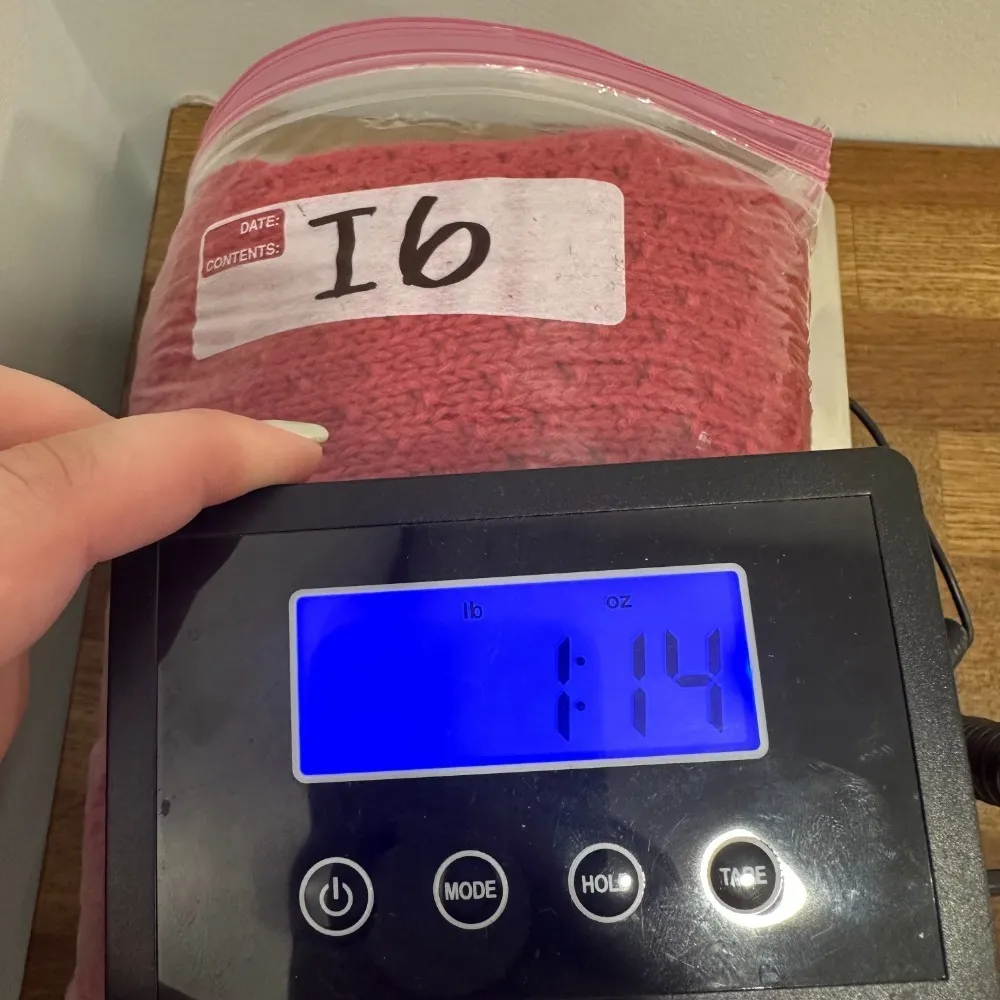 Harve Benard Medium Cardigan Sweater Hand Knit Novelty Animal Ramie Red Quilt‎ - Image 7