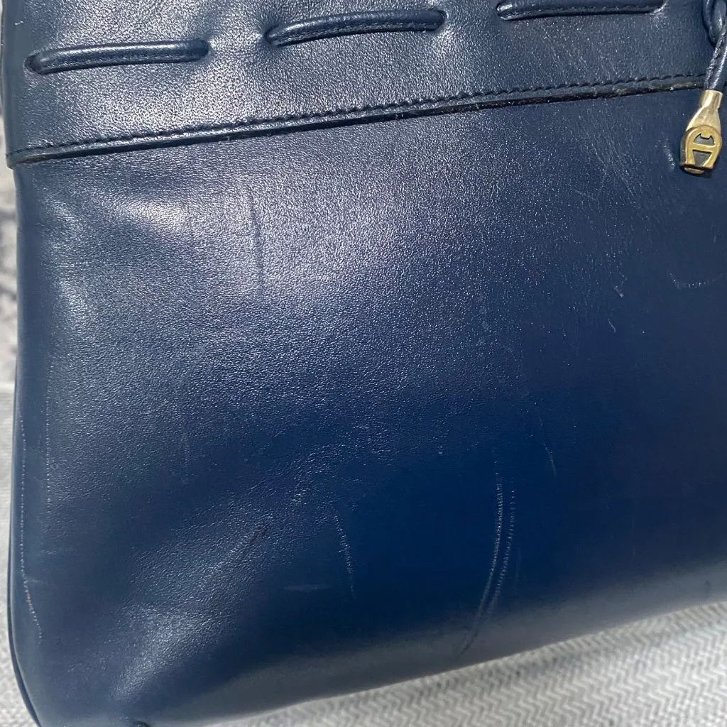Vintage Etienne Aigner Navy Blue Leather Drawstring Clutch - Image 10