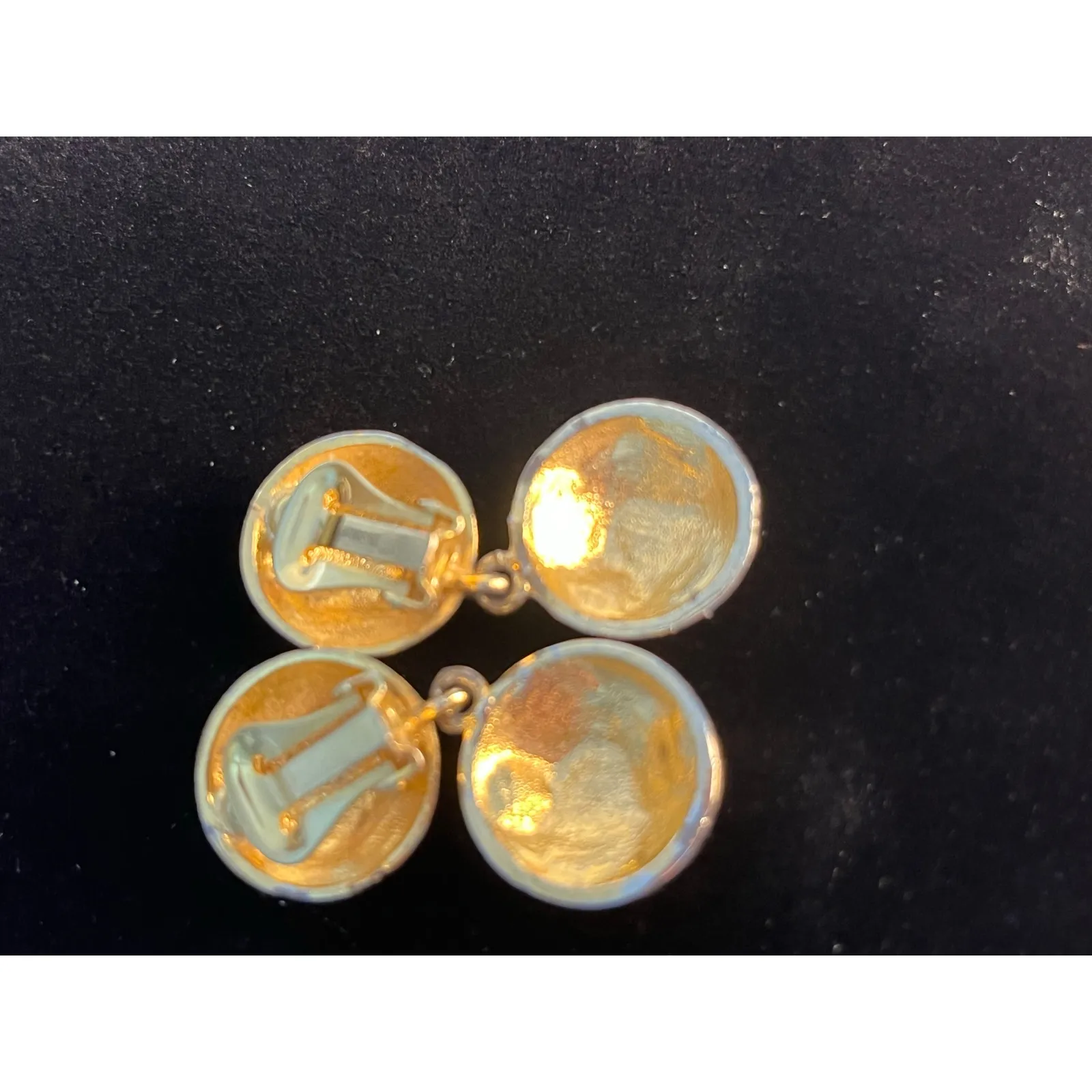 VTG Gold Tone Enamel Rainbow Hearts Clip On Earrings 80s Glam Marimekko - Image 4