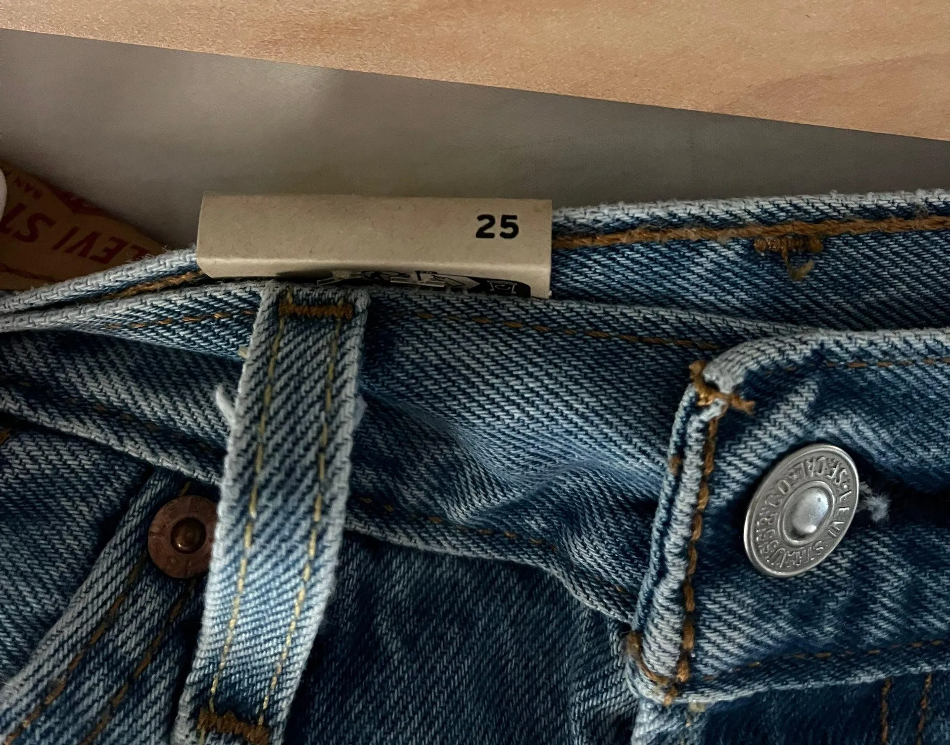 Levi’s 501 Denim Shorts - Image 3