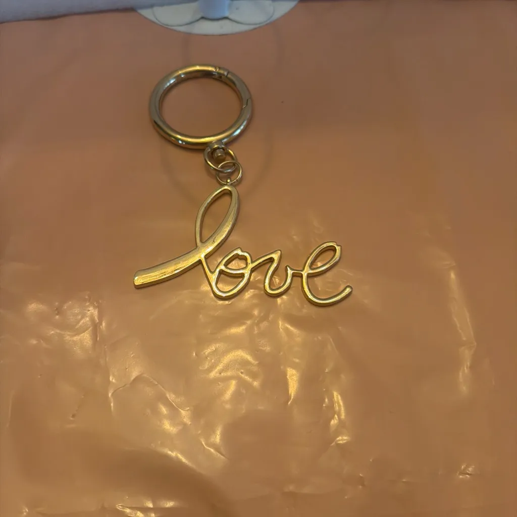 Gold Love Key Holder - Image 8
