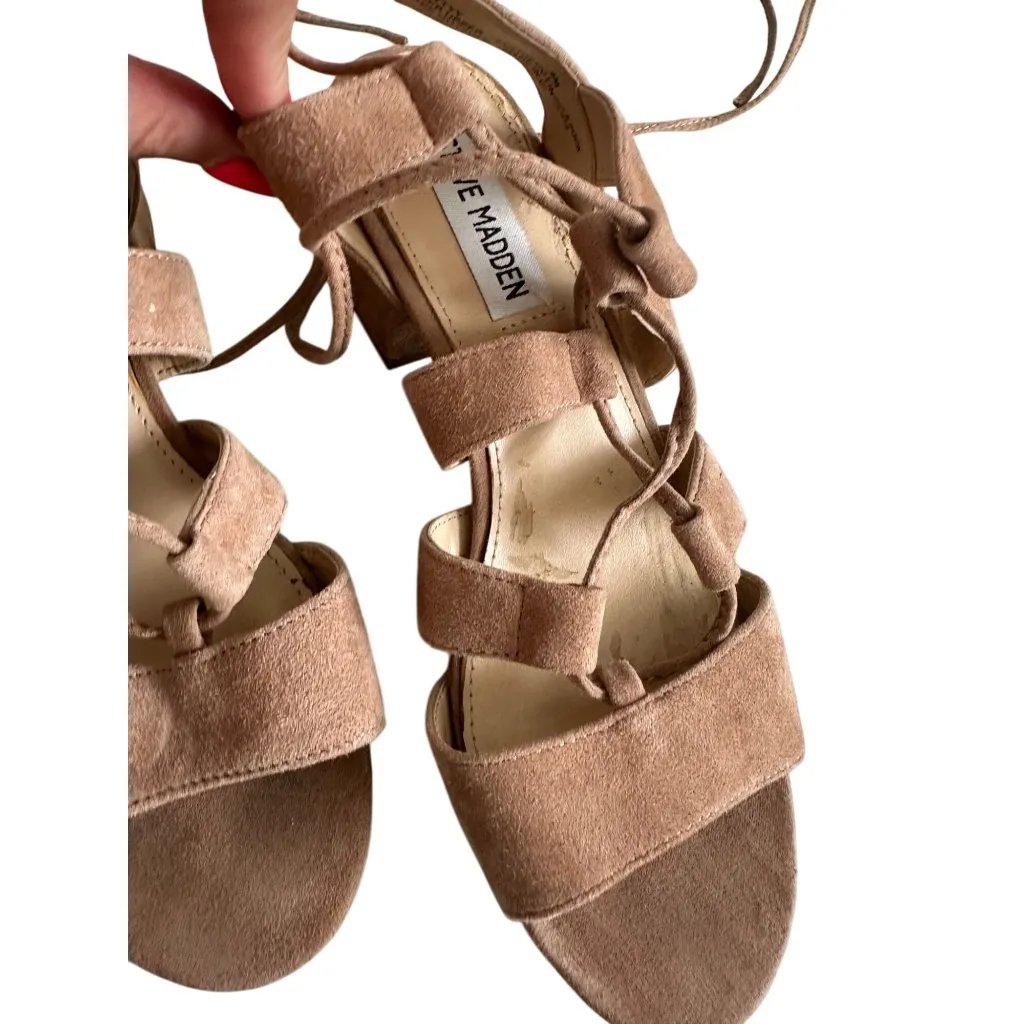 STEVE MADDEN Tan Suede Laceup Kitten Heels Sandals Size 6 - Image 4