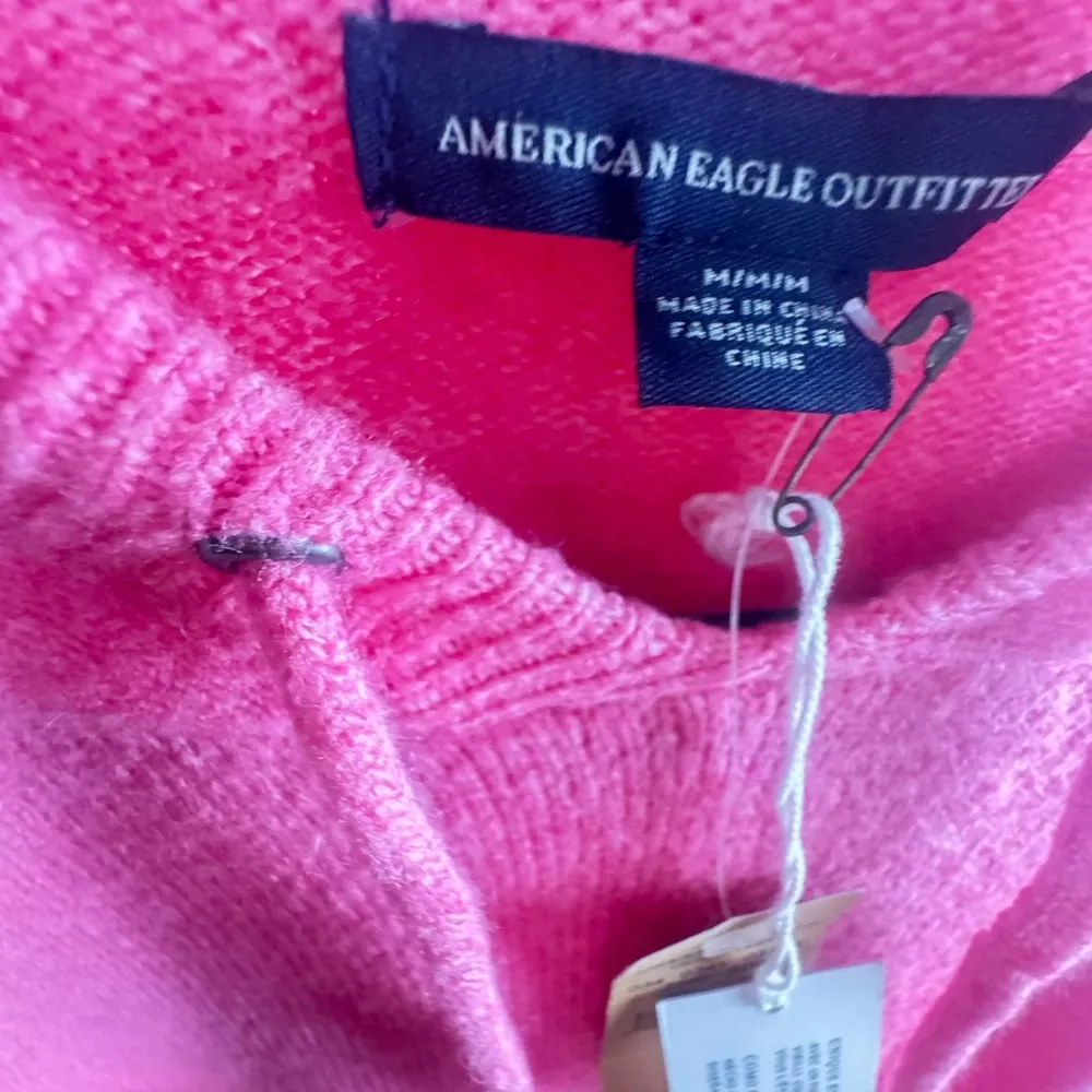 American Eagle distressed ripped sweater hoodie NWT Pink size Medium - Image 10