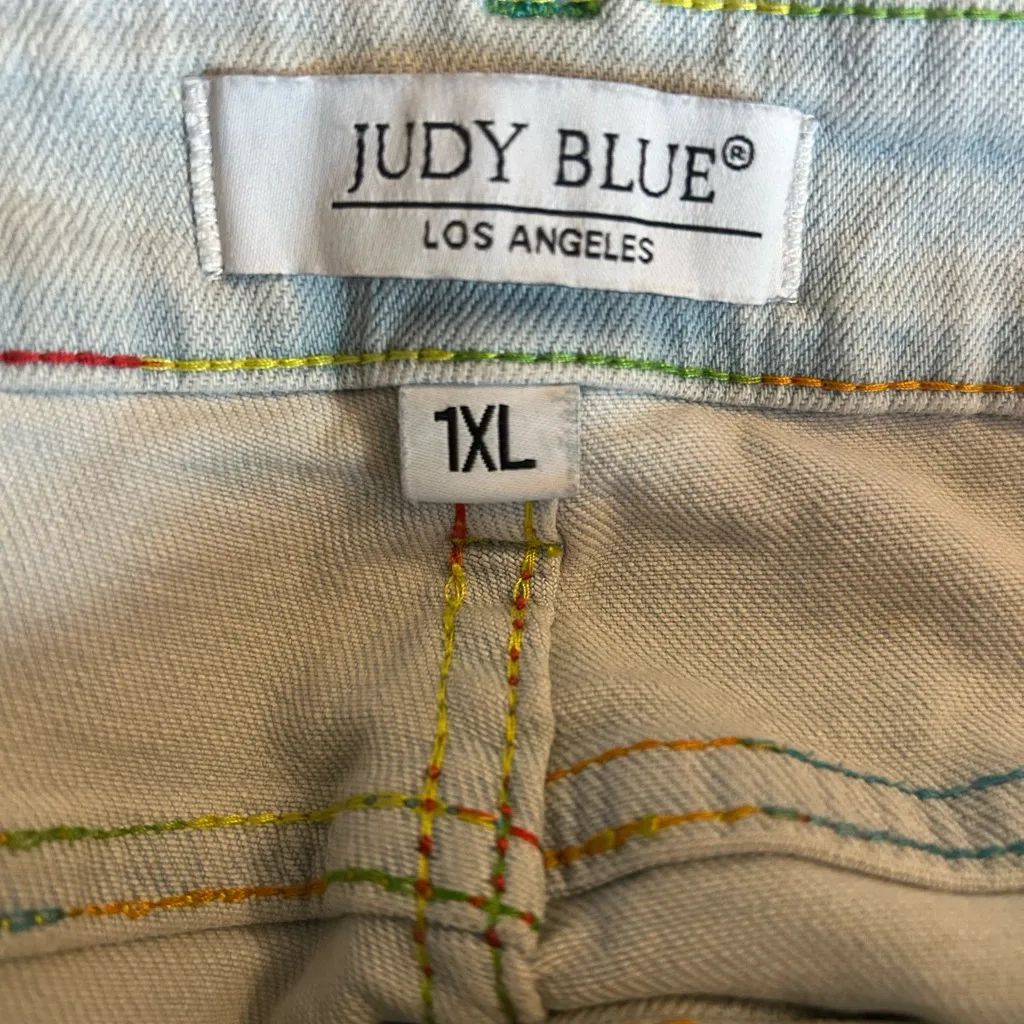Judy Blue Light Wash Denim Shorts | Size 1XL | Rainbow Stitching Plus Si… - Image 4