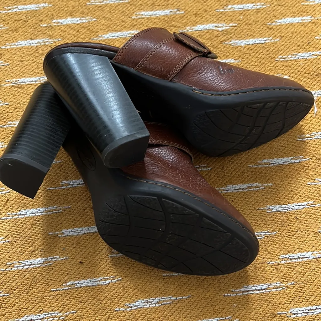 Born BOC Brown Leather clog mule heel Buckle slip on Size 8 - Image 4
