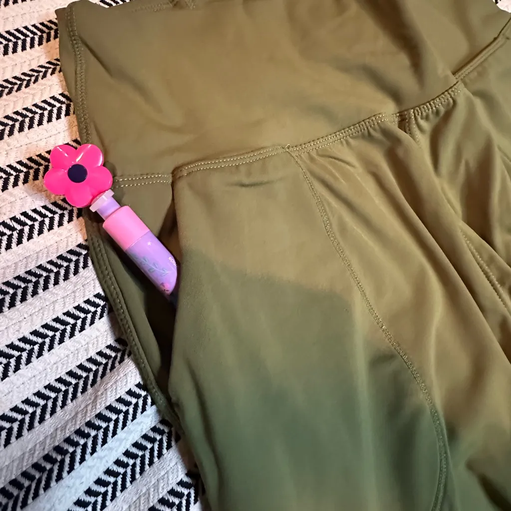 Woman’s Casual Olive Cargo Pants - Image 2