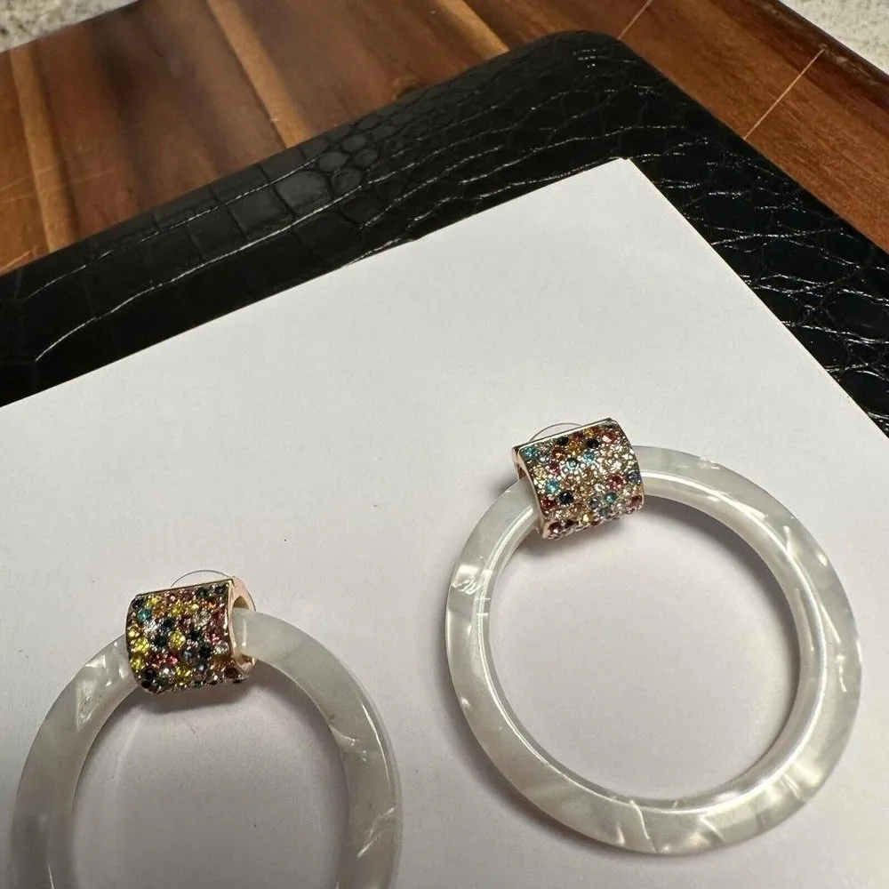 Lot Of 2 Statement Gold Tone Earrings / 2 Avon / 1 Sugar fix - Image 5