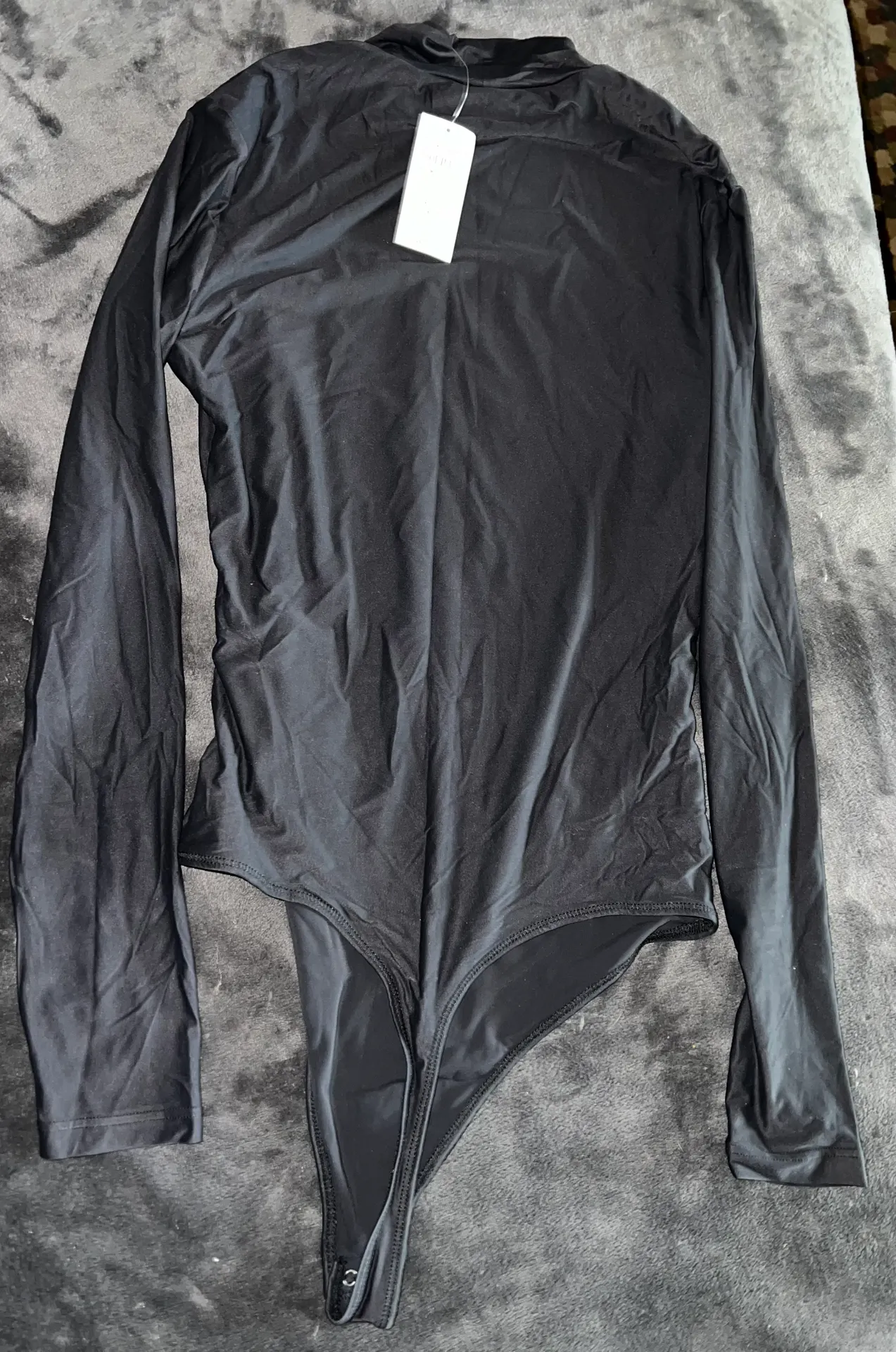 Soft Matte Seamless Long-Sleeve Mockneck Bodysuit in Black - Image 9