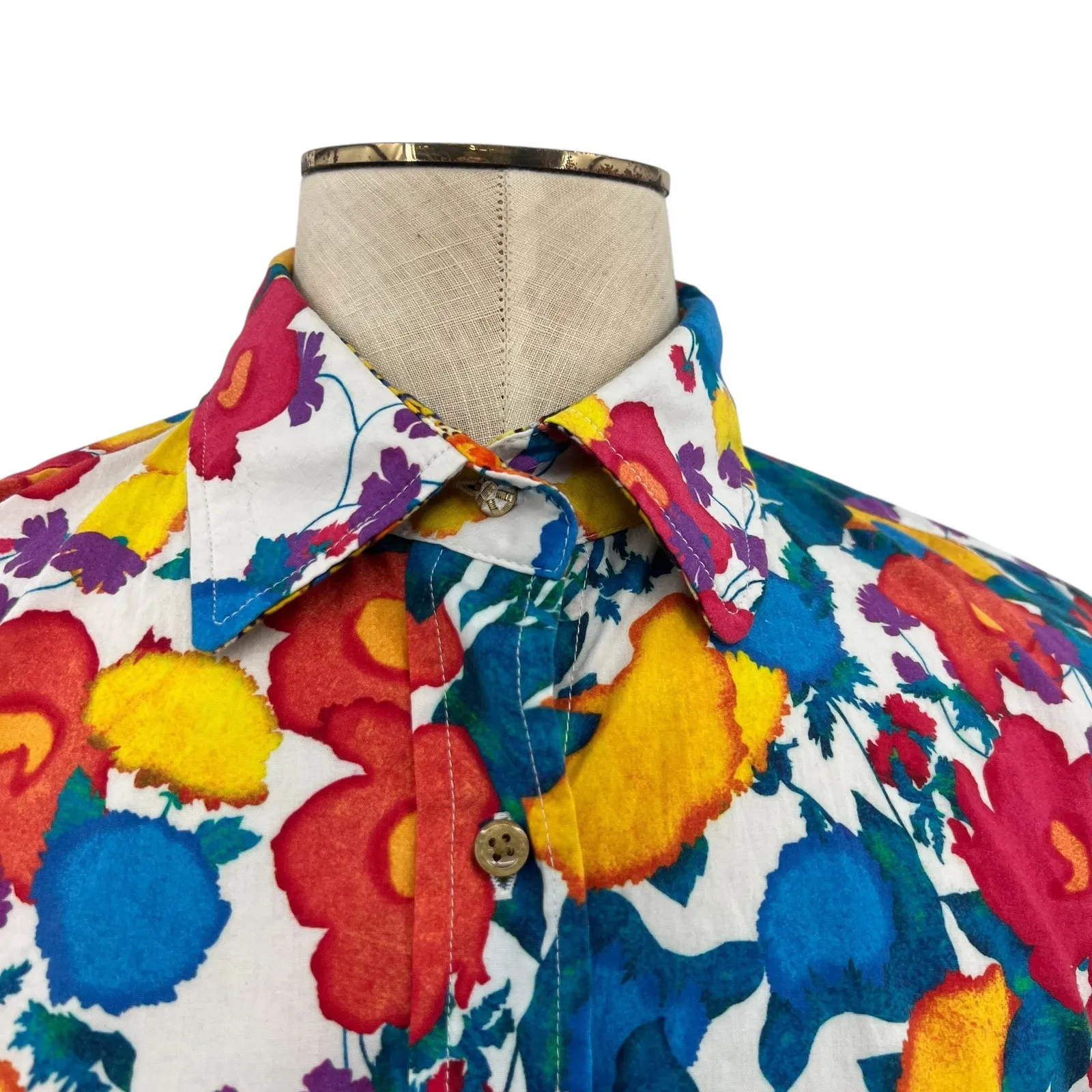 Robert Graham Button Down Shirt Floral Print Abstract White Blue Size‎ Medium - Image 3