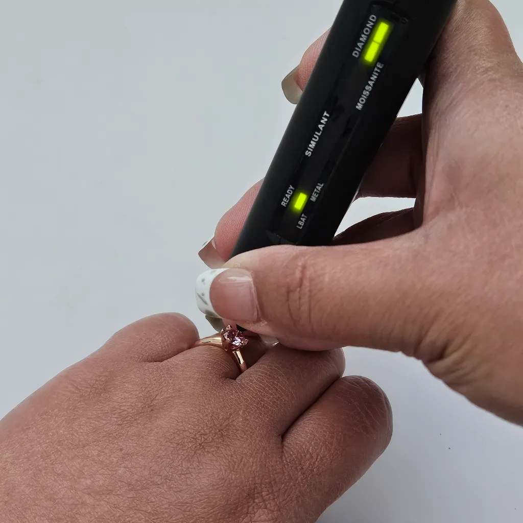 1ct Pink Moissanite, Rosegold. Size 6 - Image 8