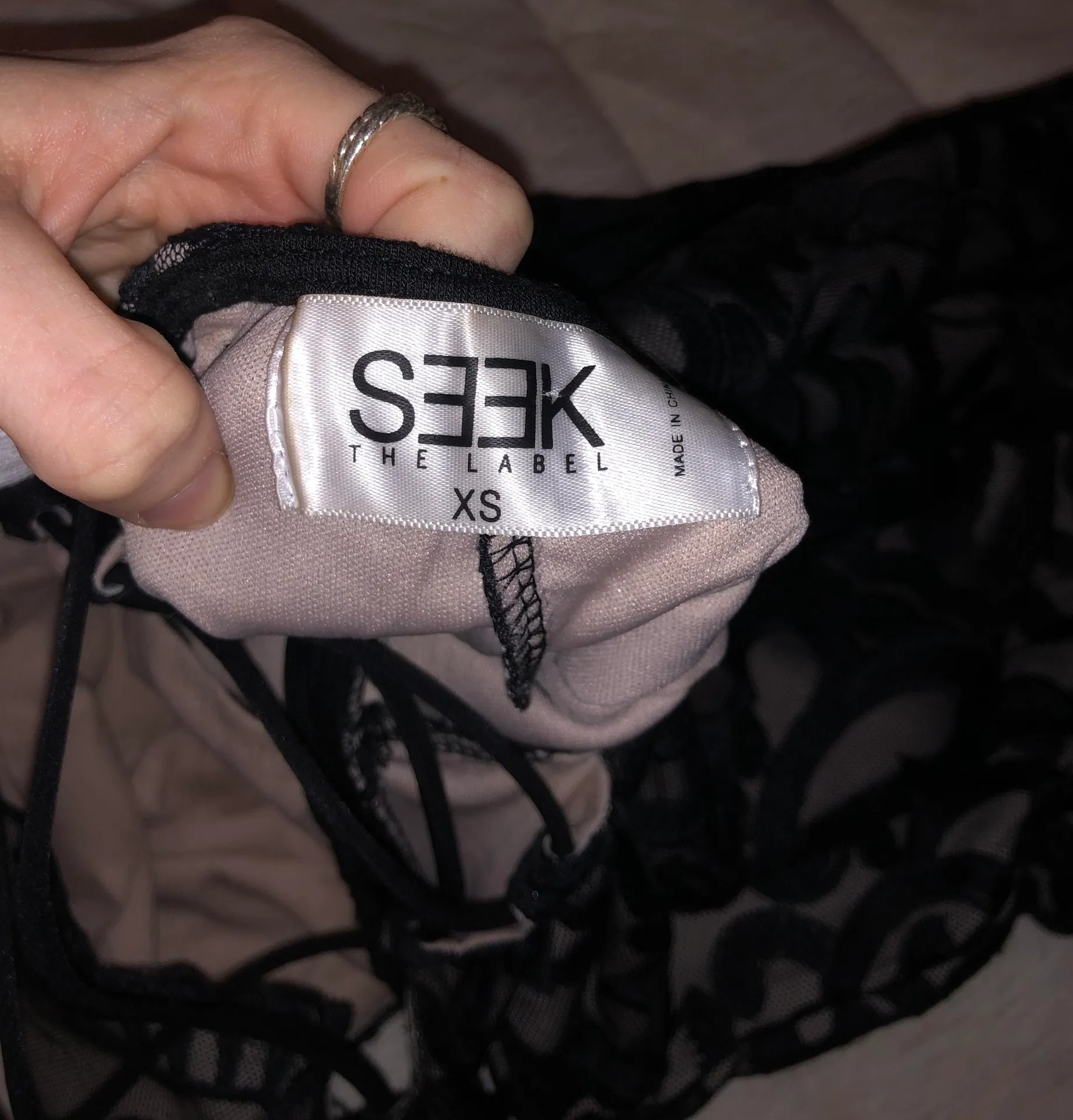 Black Lace Bodycon Dress - Image 5