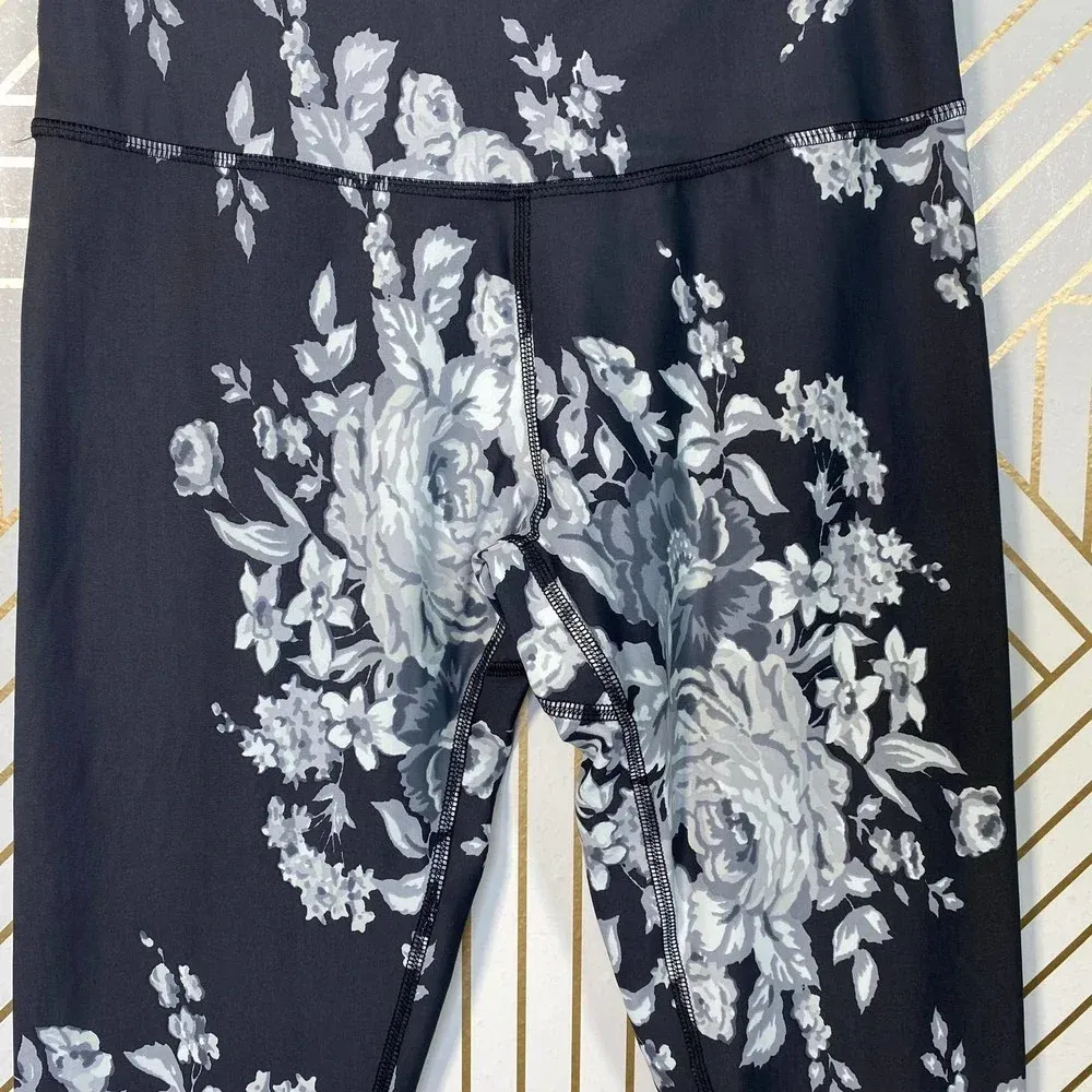 Albion Leggings High-Waisted Cropped Antigua Slate Floral Print Gray Size Small‎ - Image 6