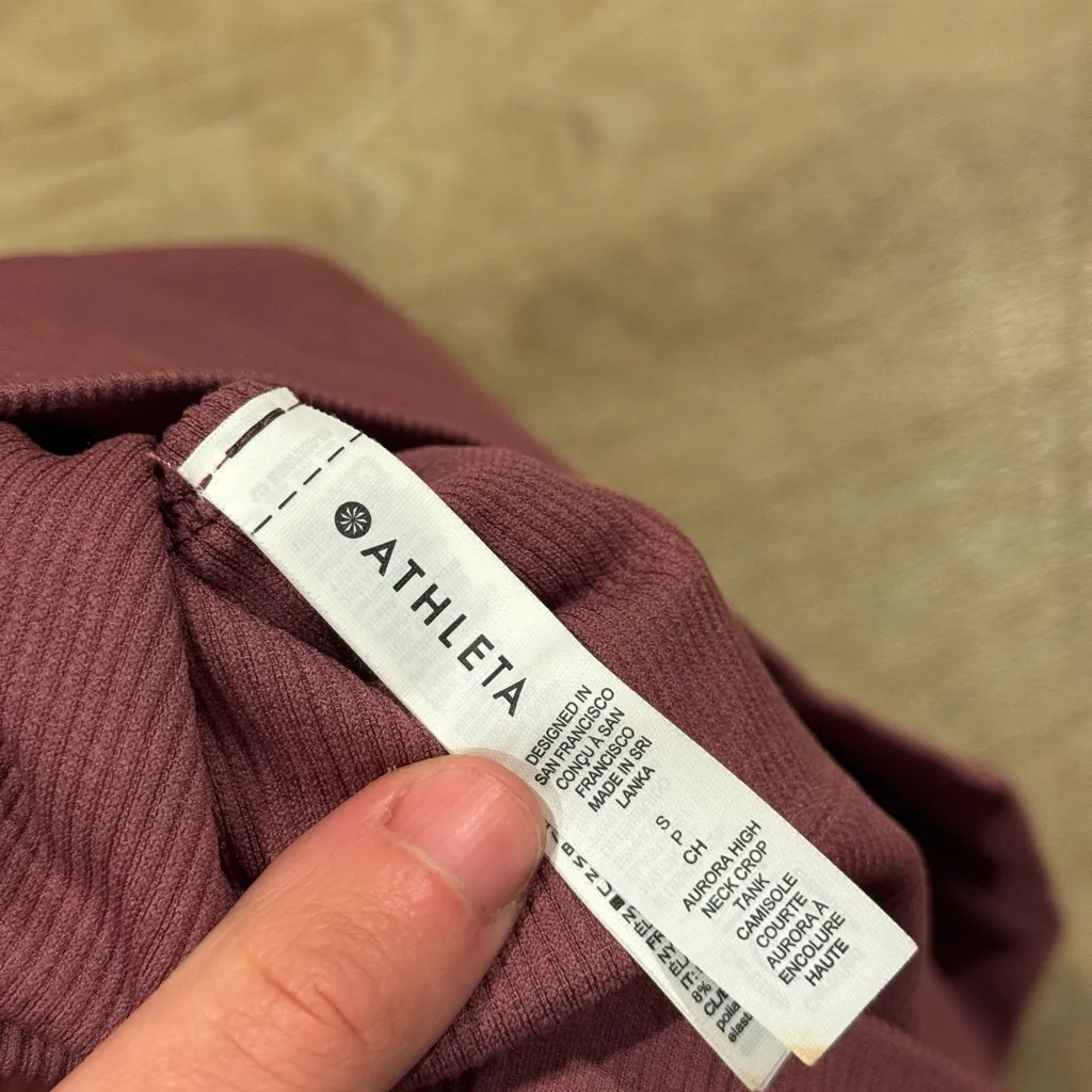 Athleta Aurora High Neck Crop Tank Top Size Small - Image 3