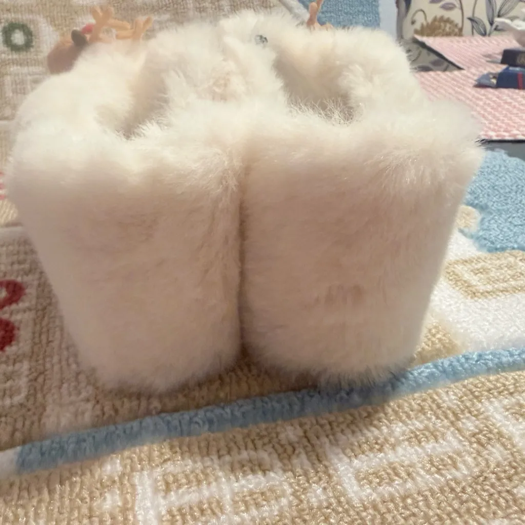 Women's Fluffy Reindeer Slippers - Image 12