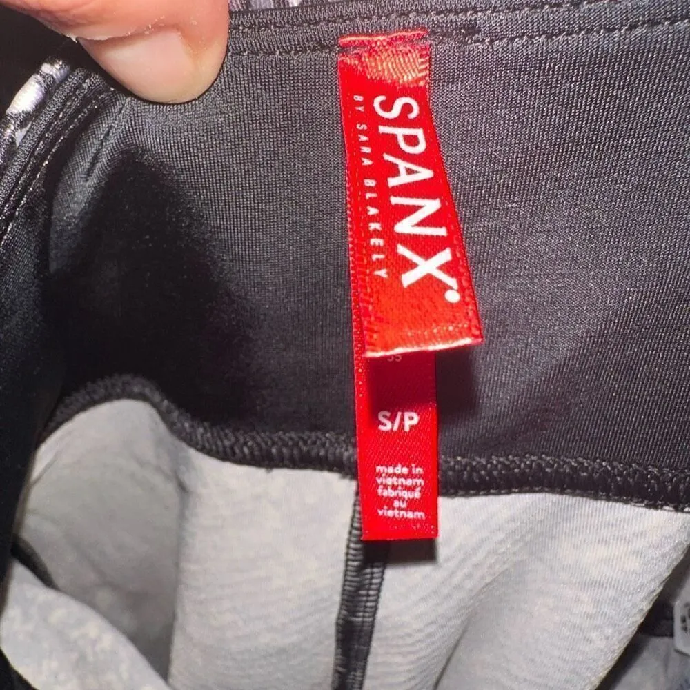 Spanx textured faux leather snakeskin shapewear S leggings - Image 4