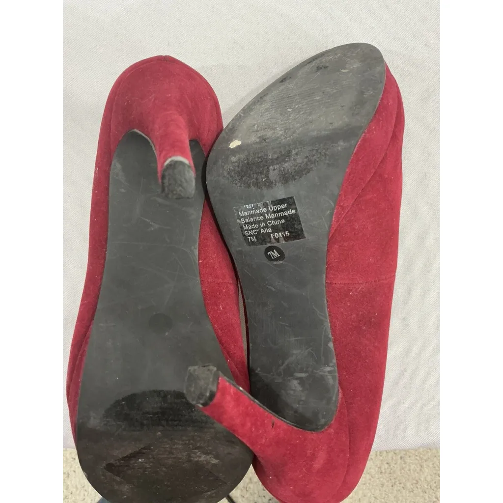 Womans Style & Co Alia Size 7 M Red Faux Suede Platform Pumps Slip On - Image 7