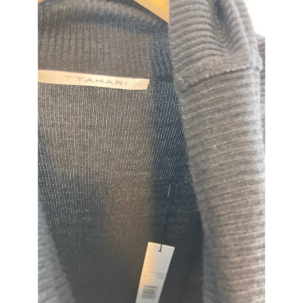 NWT T Tahari Flynn Cold Shoulder Sweater Black Size XL - Image 3