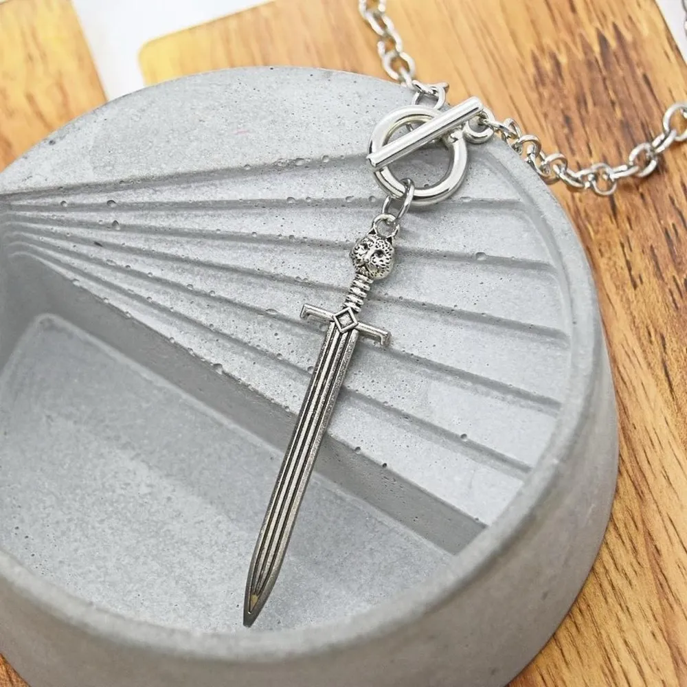 Goth Sword Toggle Chain Silver - Image 3