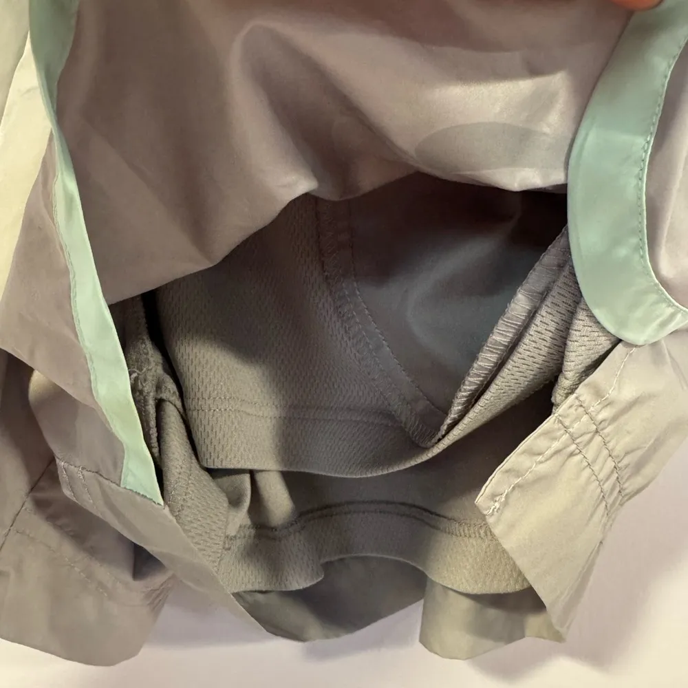 Nike Grey and blue  shorts - Image 2