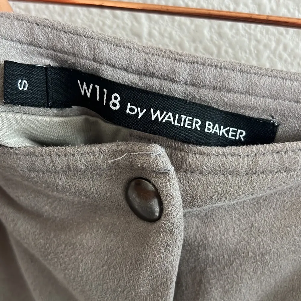 Walter Baker W118 by  Gray Suede-Like Front Button Mini Skirt Lined Small - Image 3