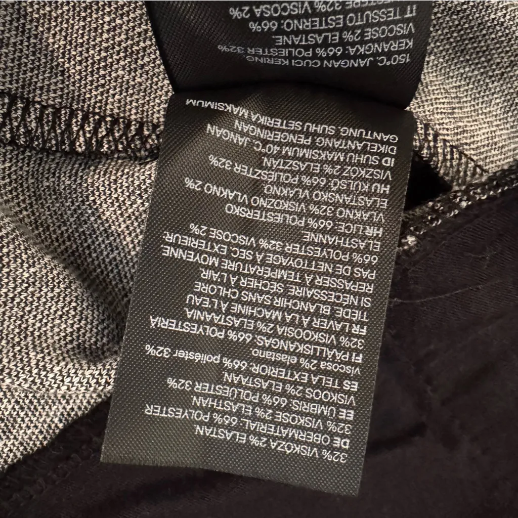 H&M DIVIDED black and white plaid blazer, size Small - Image 12