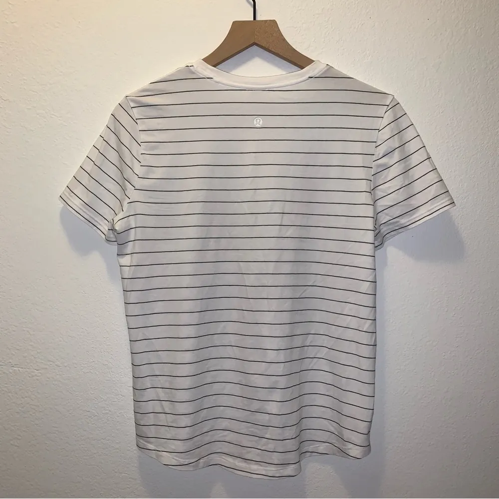 Lululemon  Love Curved Hem Striped T Shirt - Image 2
