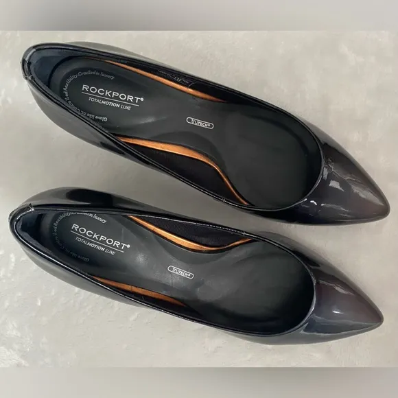 Total Motion Luxe TRUTECH Leather Wedge. Size 9.5 - Image 2