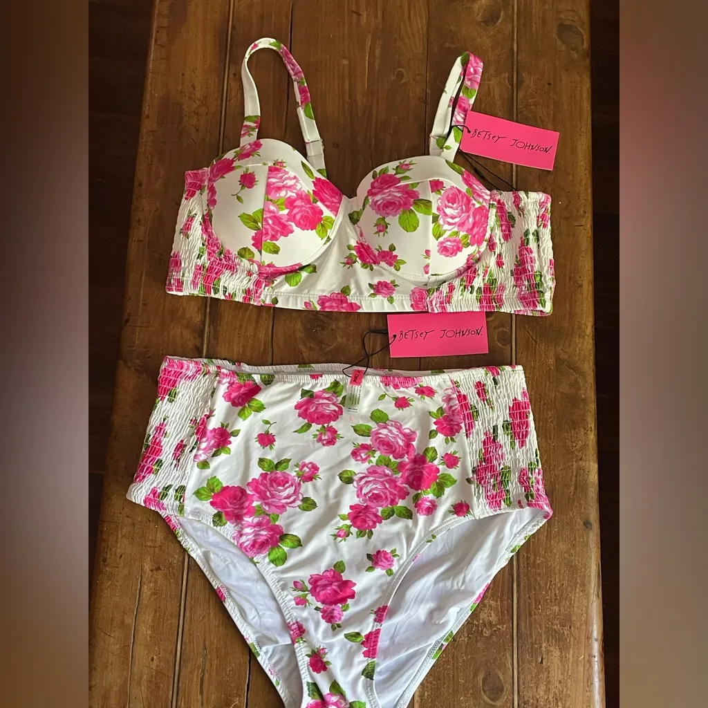 New 2 Piece Betsy Johnson Seimsuit - Image 2