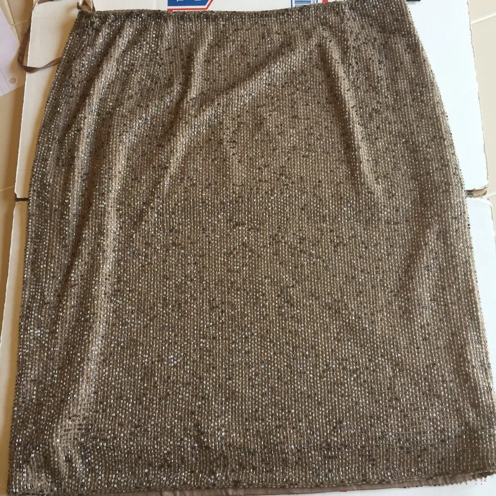 NEW Lauren Ralph Lauren size 4 shiny super heavy bead embroidery lined skirt NWD Gold - Image 2