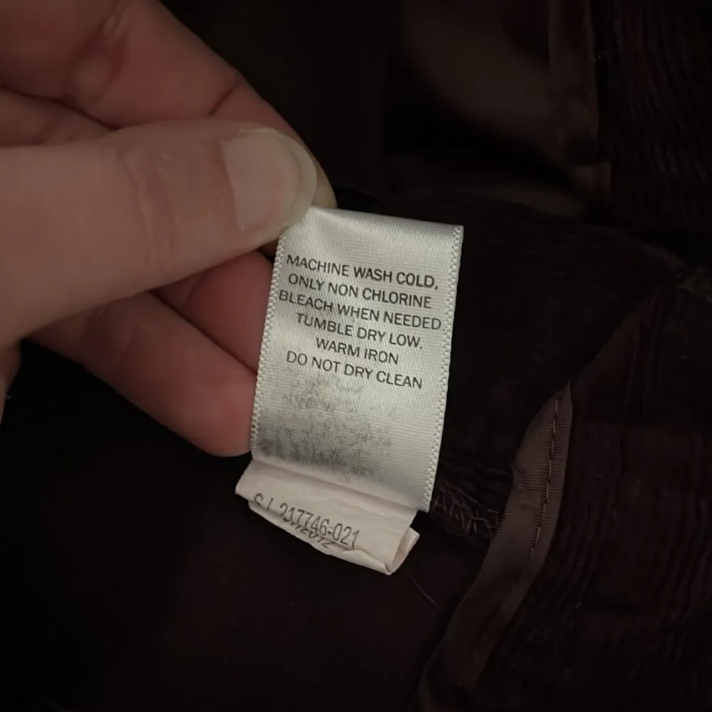 Banana Republic The Martin Fit Corduroy Pants Burgundy Size 0 EUC - Image 11