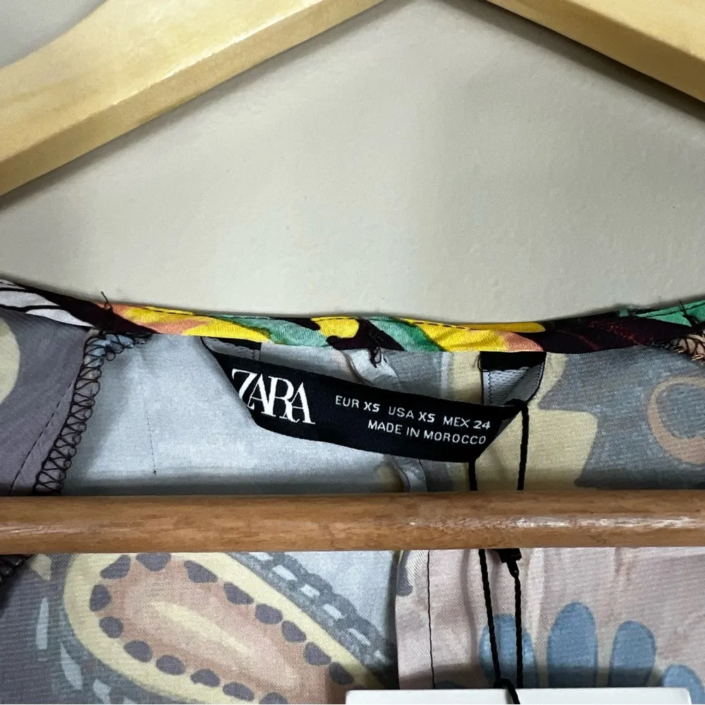 Zara NWT Multicolor V-Neck Geometric Psychedelic Retro Wrap Top - Image 7