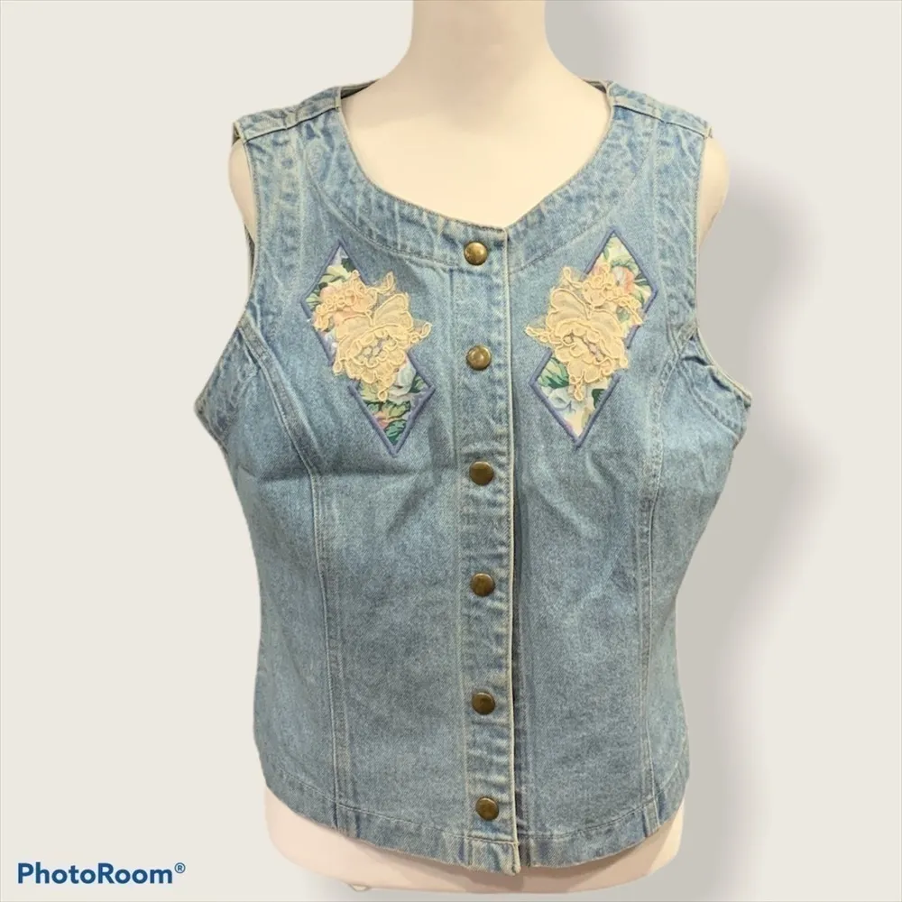 Vintage 90s Appliqué‎ Light Blue Jean Vest By California Concepts Size Large - Image 3