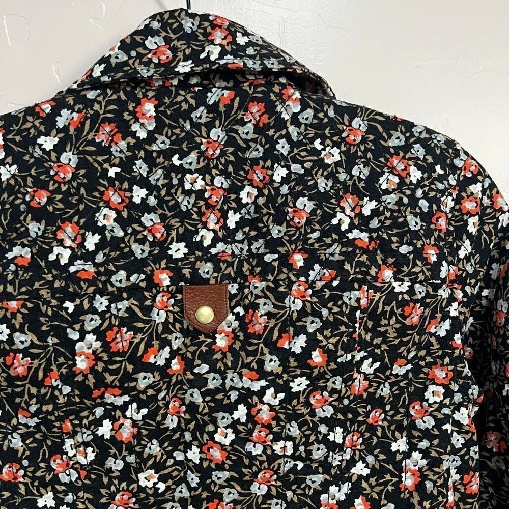 Anthropologie Hei Hei Tinsley Cropped Floral Moto Bomber Jacket
Offset Zipper - Image 8