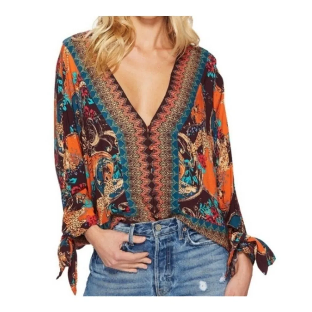 Free People Catch Me If You Can XS Top Deep V Paisley Boho Bat Wing Sleeve - Image 5