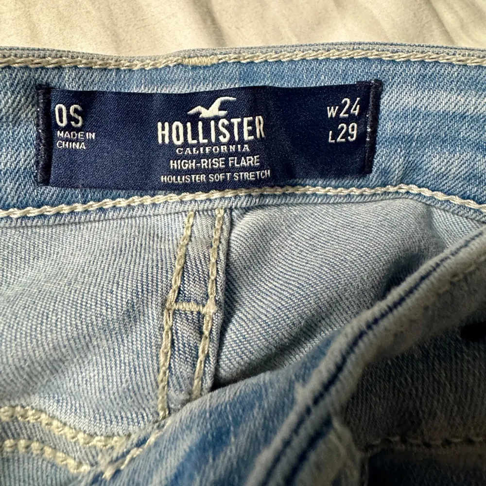 Hollister High Rise Flare Split Hem Medium Wash Jeans Y2K Women’s Size 24 L 29 - Image 5