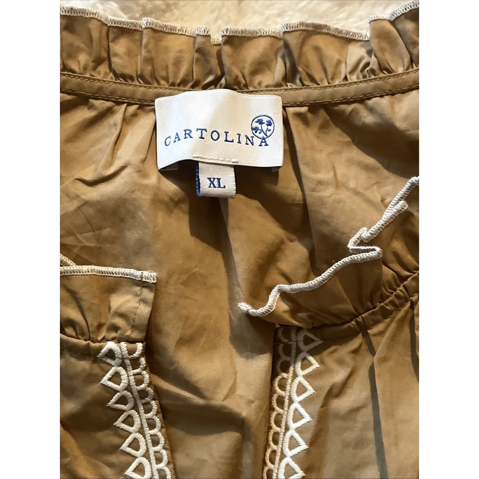 Cartolina Nantucket Mae Top – XL Tan Embroidered Flutter Sleeve Boho Blouse - Image 2