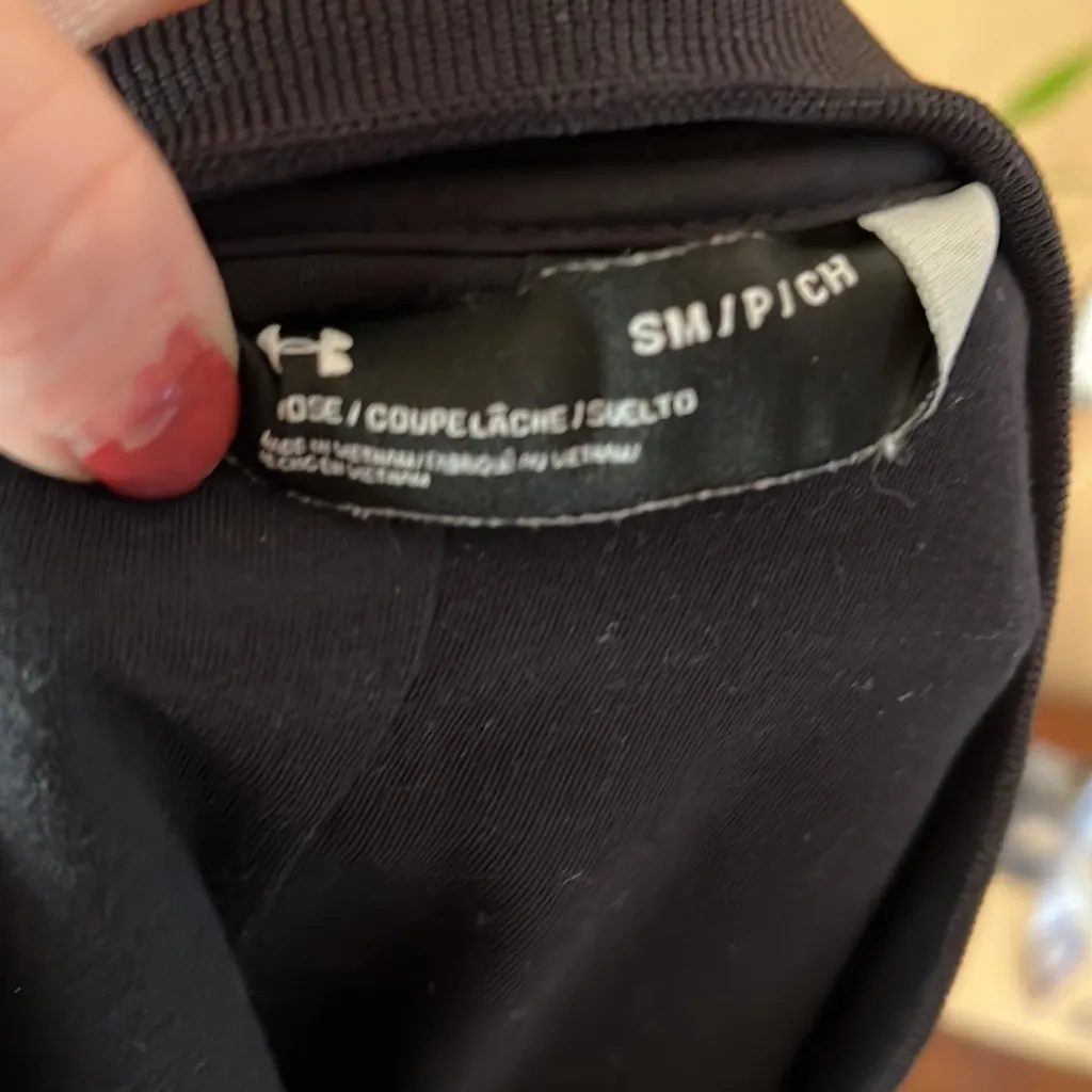 Under Armour black performance full zip jacket - Image 6