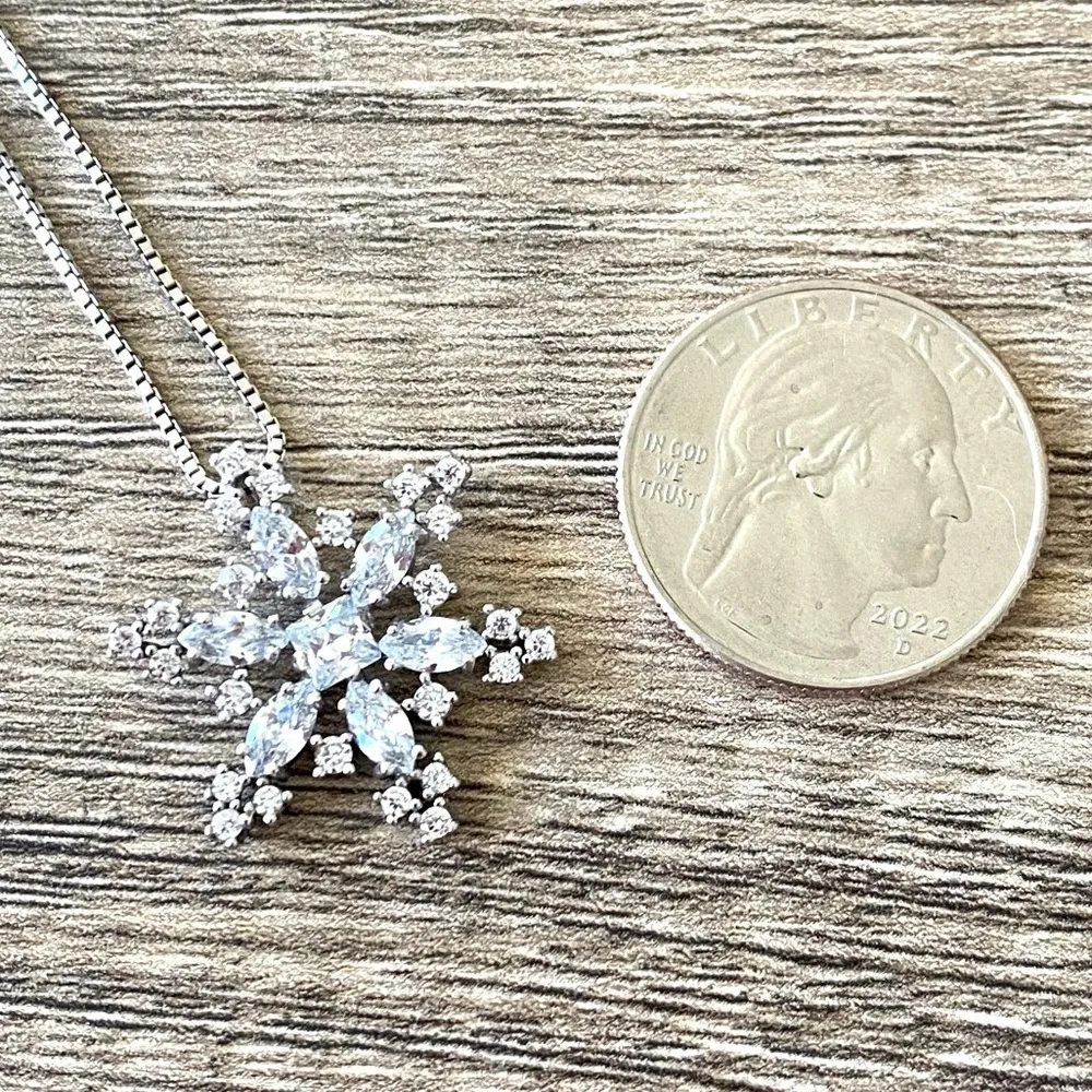 Sterling 925 Silver Star Snowflake CZ Necklace Christmas - Image 3