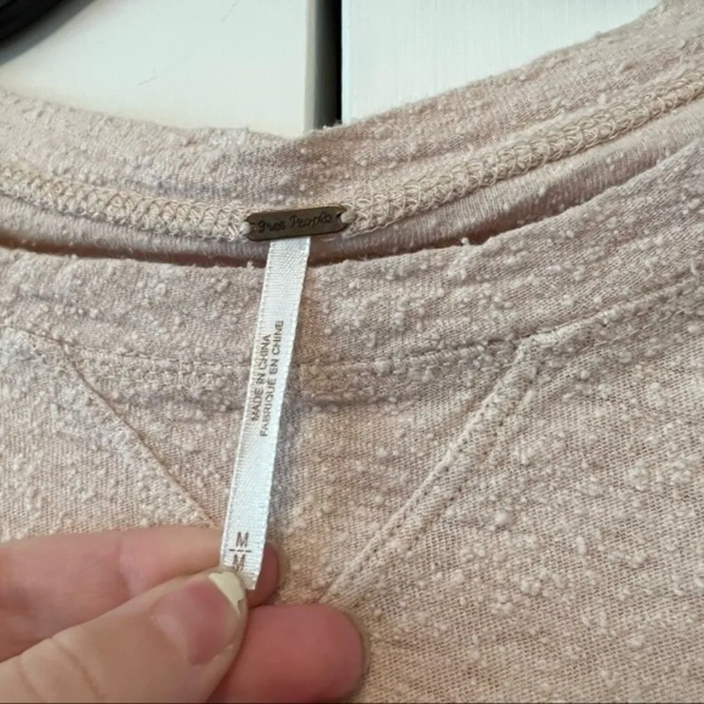 Free People Just a Puff Peach Puff Sleeve Top Size Medium - Image 4