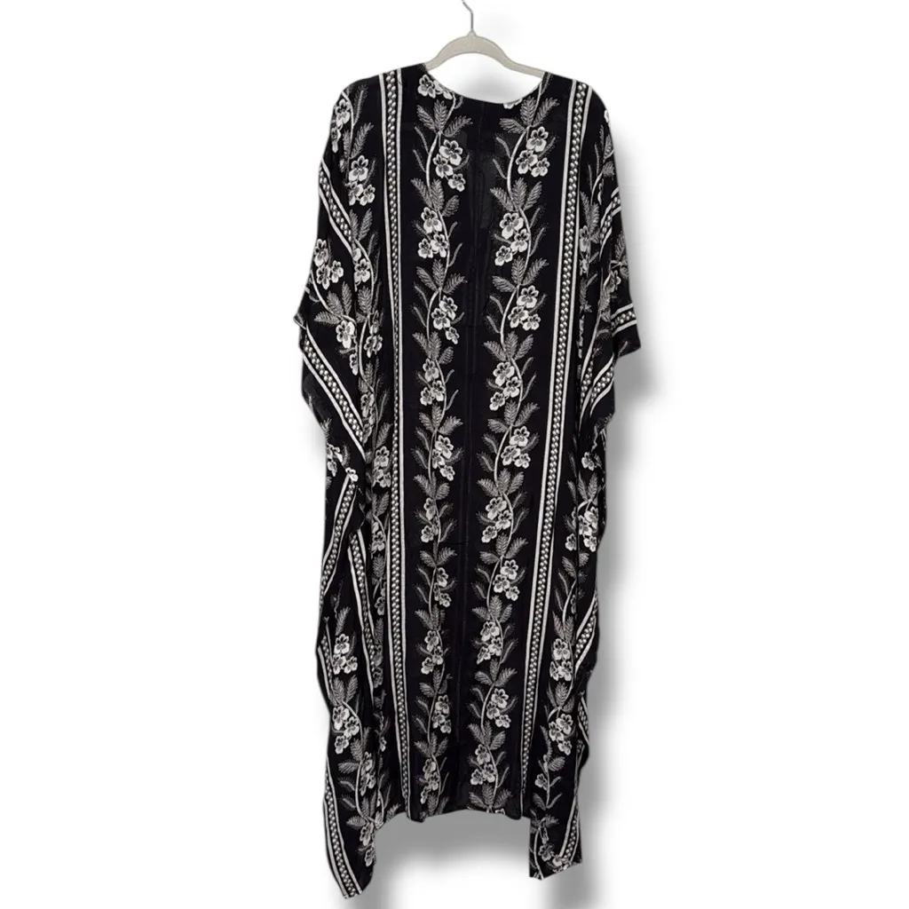 TUCKERNUCK Tnuck Beach Noir Bloom Caftan Dress‎ Coverup - Image 12