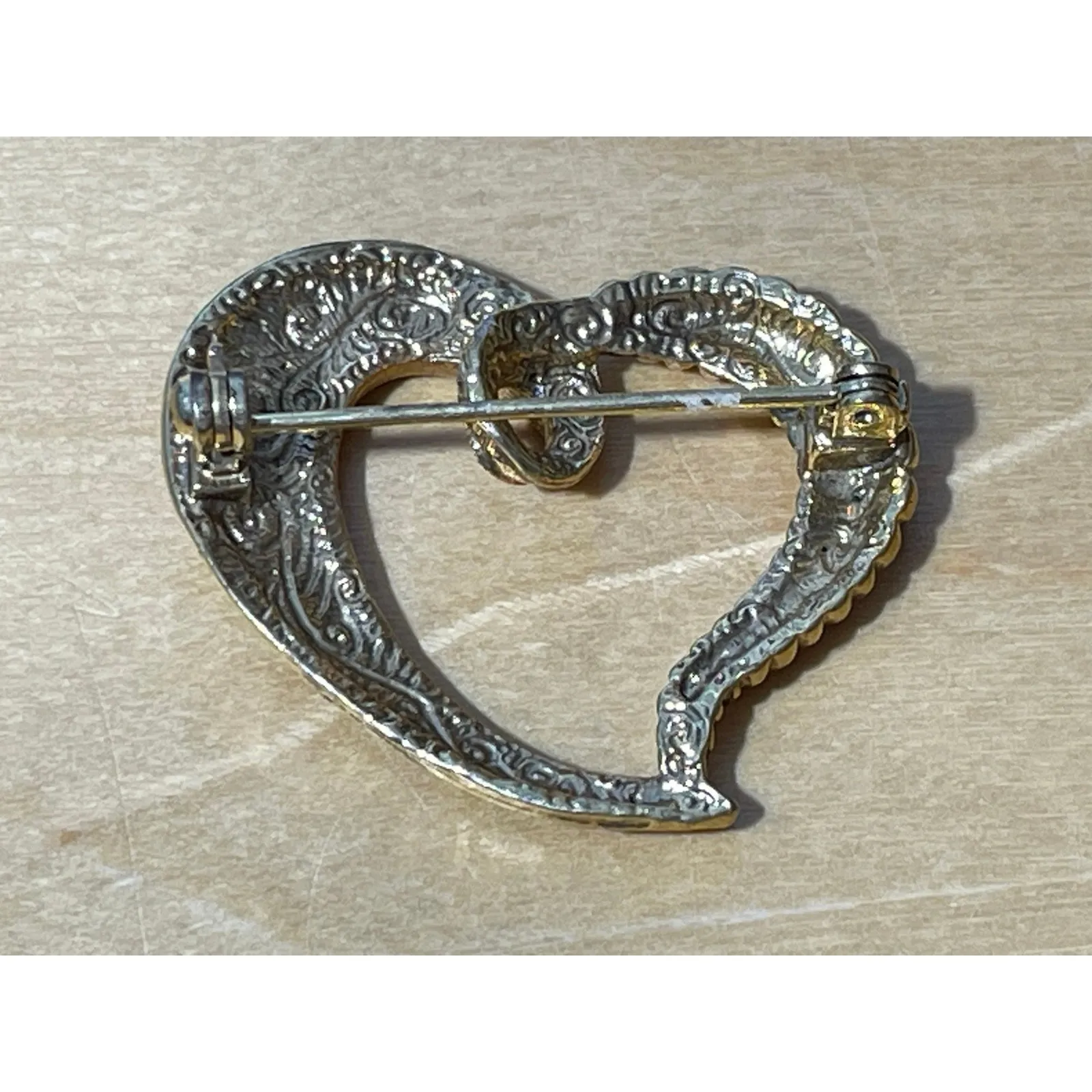 Vintage Heart Brooch Lot of 2 Gold Tone Scarab Jewels Romantic Valentine - Image 5